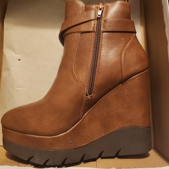 Wedge Booties - Picture 2 of 5